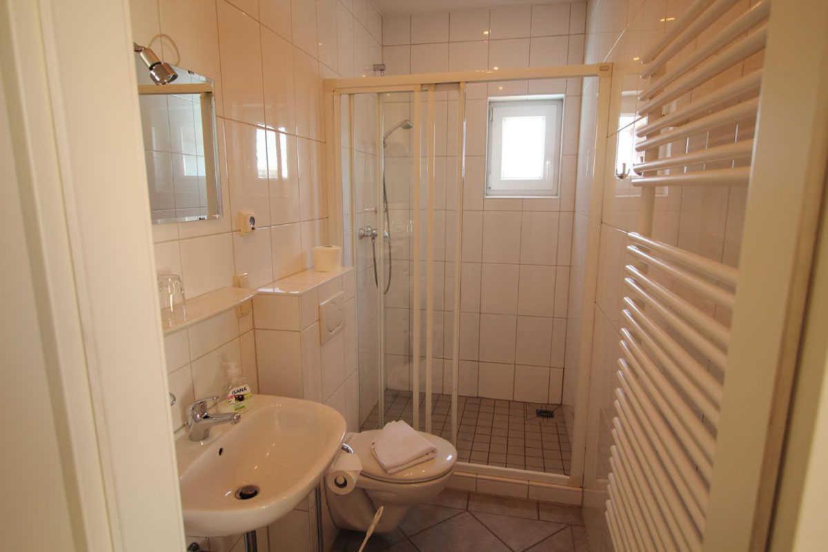 Ferienwohnung Kutterfisch Direkt Im Stadthafen Sassnitz Ngoại thất bức ảnh